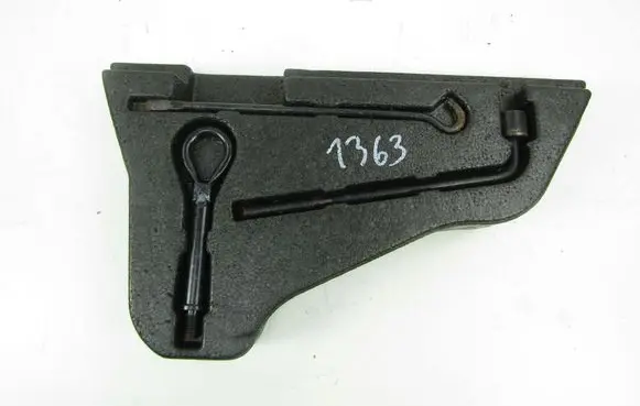 Nissan Almera Tino Wheel nut wrench 
