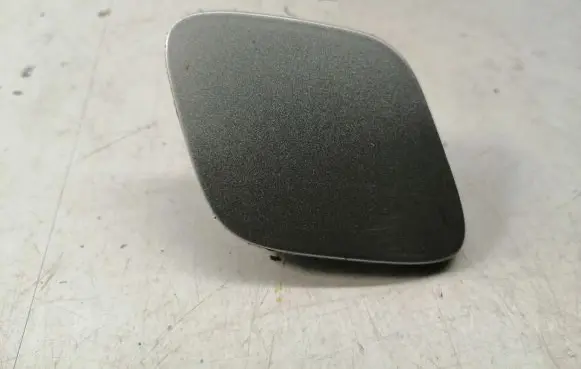 Toyota Avensis T270 Front tow hook cap/cover 5328605901 5328605010
