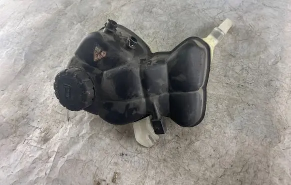 Mercedes-Benz S W221 Coolant expansion tank/reservoir 2215000349