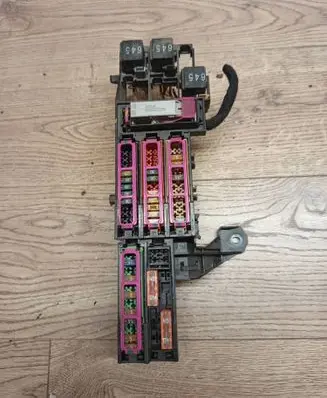 Audi A6 S6 C7 4G Fuse module 4g0971845a