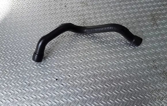 Breather/breather pipe/hose