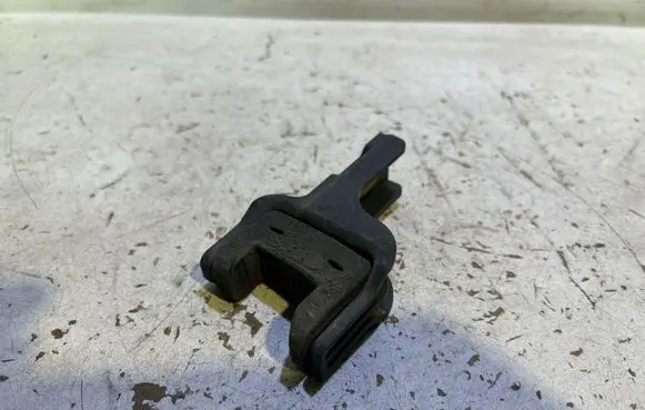 Dodge Challenger Radiator mount bracket 04596474AD