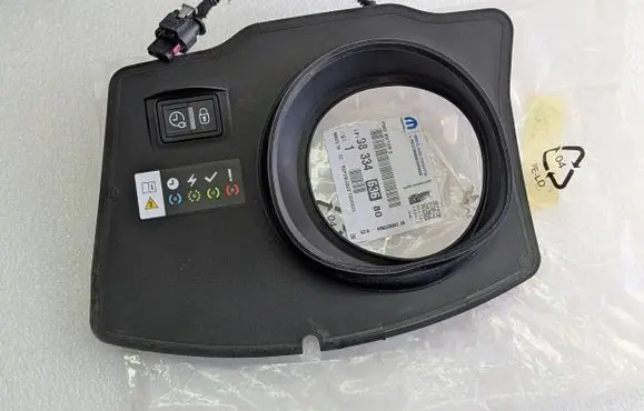 Citroen DS4 Electric car charge socket cover 9833463680