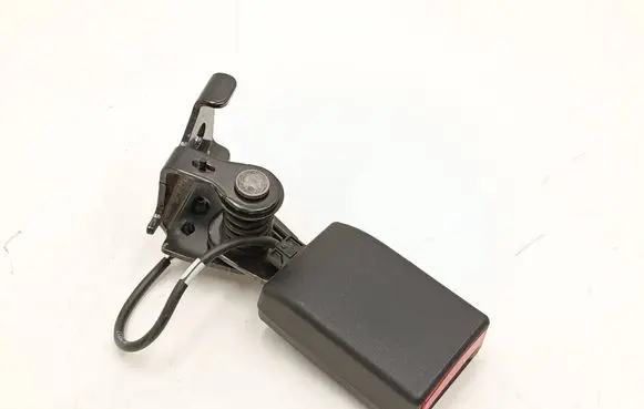 Mercedes-Benz A W176 Rear seatbelt buckle A1768600369
