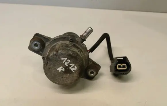 Chevrolet Camaro Vacuum pump 25920510 20804130