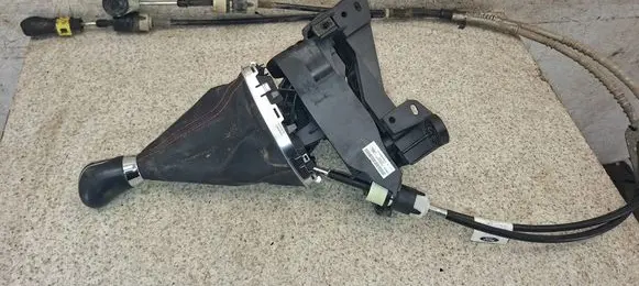 Ford Fiesta Gear shifter/selector C9B7A 0015209 E1BR7C453CKA