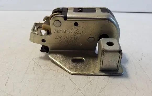 Volkswagen Crafter Loading door lock A9067401135