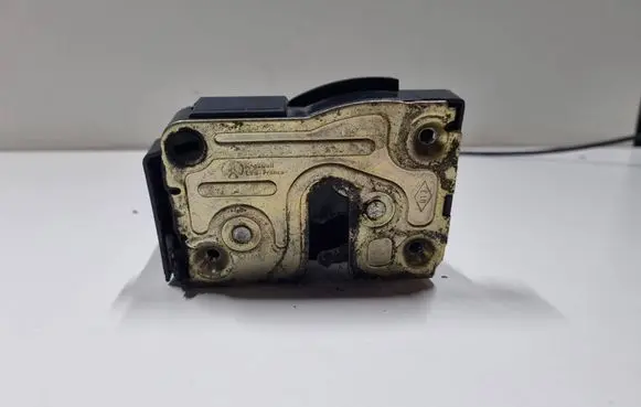 Front door lock