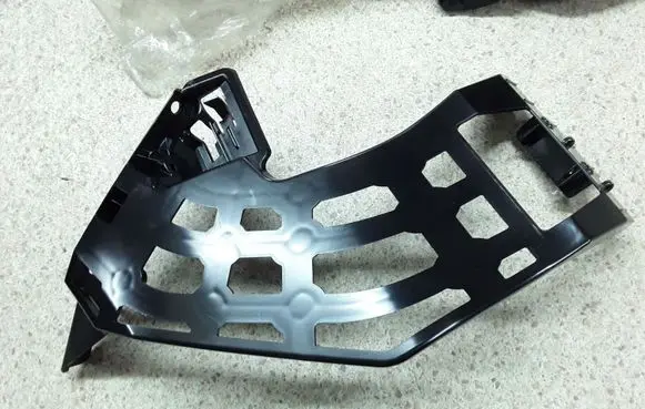BMW X7 G07 Front bumper mounting bracket 7458363