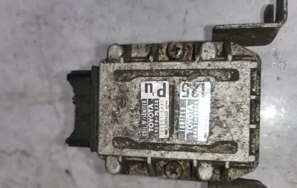 Toyota 4 Runner N120 N130 Ignition amplifier control unit 1907035230