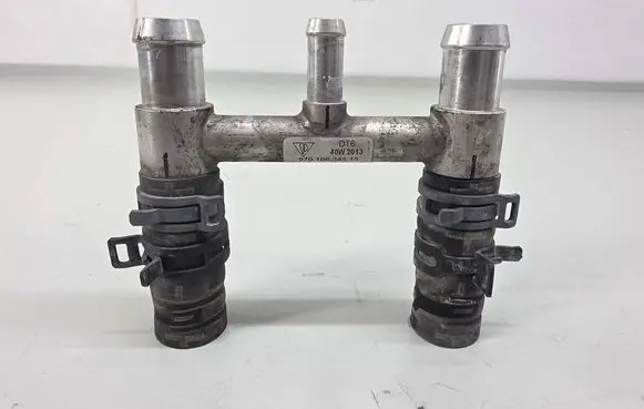 Porsche Panamera (970) Engine coolant pipe/hose 97010634515