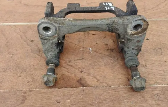 Infiniti EX Brake caliper pad carrier rear 