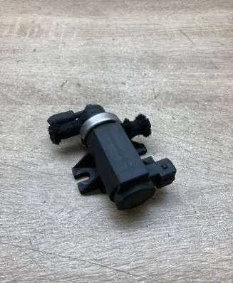 Audi A6 S6 C5 4B Turbo solenoid valve 1H906627 72190320