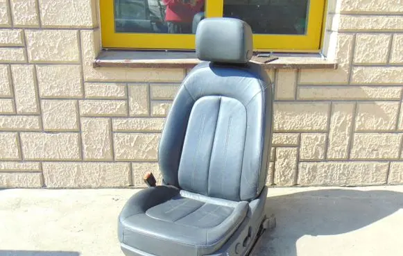 Audi A7 S7 4G Front driver seat 