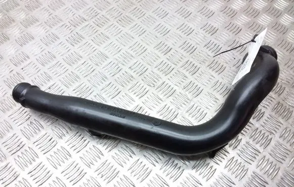 Volvo V70 Turbo air intake inlet pipe/hose 8624887