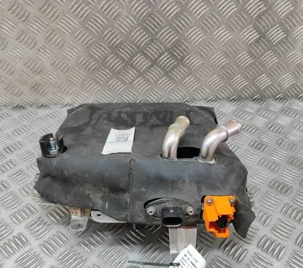 Voltage converter inverter