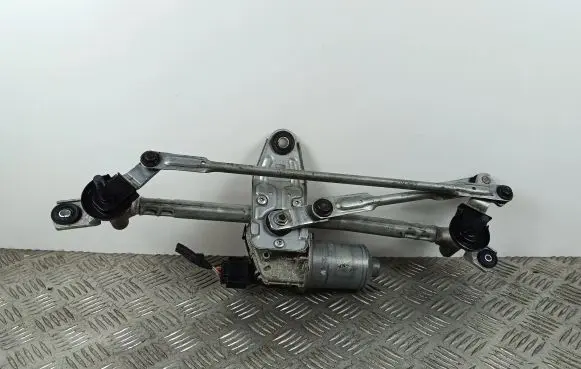 Hyundai Santa Fe Front wiper linkage and motor