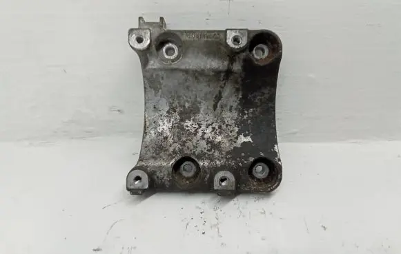 Honda Civic IX A/C compressor mount bracket 