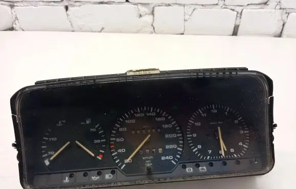 Volkswagen Transporter - Caravelle T4 Speedometer (instrument cluster) 351919033BP 357919059AB