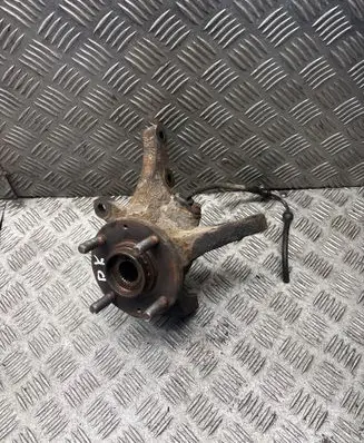 Hyundai Getz Front wheel hub spindle knuckle
