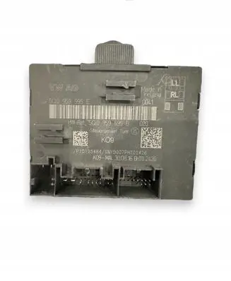 Audi A3 S3 8V Door control unit/module 5Q0959595E