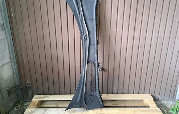 Volvo S90, V90 Windshield trim 31434894