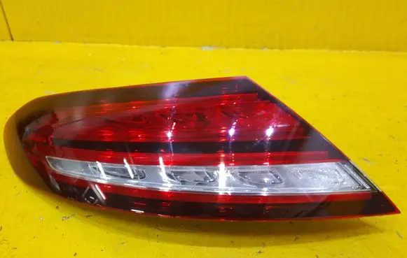 Mercedes-Benz C W205 Rear/tail lights A2059063405