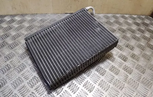 Mercedes-Benz ML W164 Air conditioning (A/C) radiator (interior) 