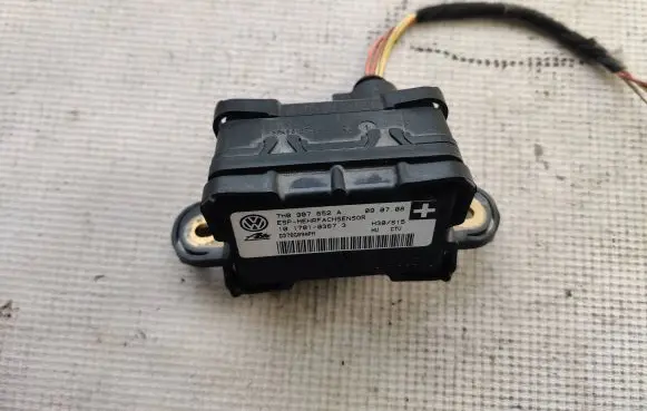 Volkswagen Transporter - Caravelle T5 ESP acceleration yaw rate sensor 7H0907652A 10170103673 DD78G09APM
