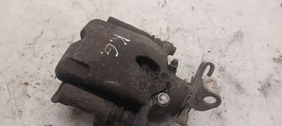 Opel Insignia A Rear brake caliper