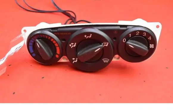 Ford Focus Climate control unit 98AB18C419AE