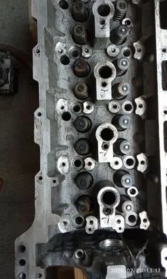 Mercedes-Benz Vito Viano W638 Engine head 