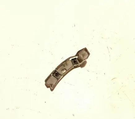 Peugeot 208 Front bumper mounting bracket 9673270180