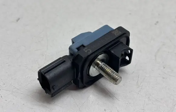 Subaru XV II Airbag deployment crash/impact sensor 98237FL040