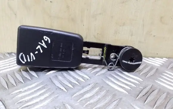 Mercedes-Benz ML W164 Middle seatbelt buckle (rear) A1648601969