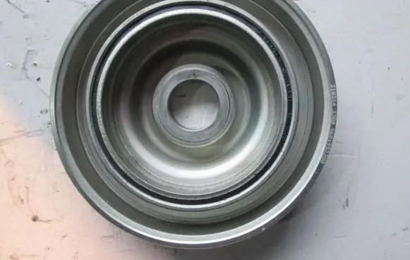 Ford Kuga II Crankshaft pulley 9681952280