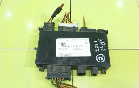 Mercedes-Benz E C207 W207 Central body control module A2129005200