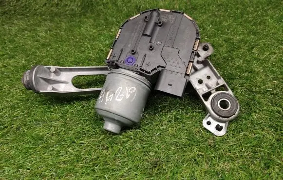 Ford Focus Wiper motor BM5117504BH