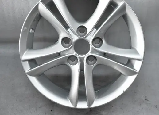 Toyota Avensis T250 R16 alloy rim 