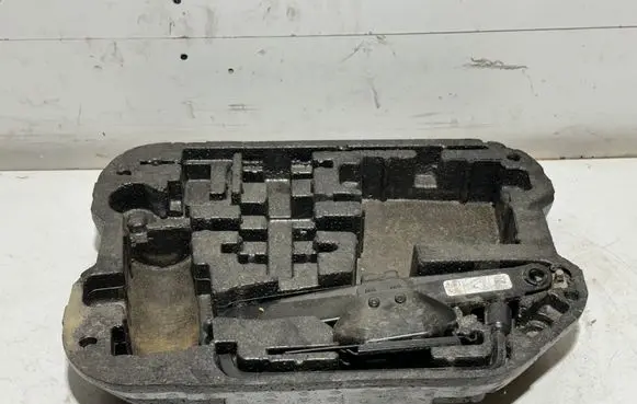 Citroen C4 I Picasso Tool set 9681017280