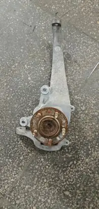 Jaguar XJ X350 Front wheel hub