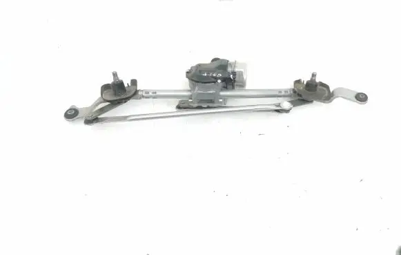 Mazda CX-30 Front wiper linkage and motor 51551012
