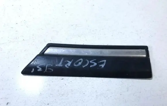 Ford Escort Fender trim (molding)