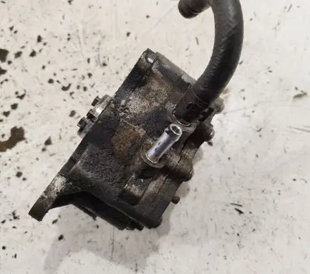 Audi A3 S3 8P Fuel injection high pressure pump 03G145209