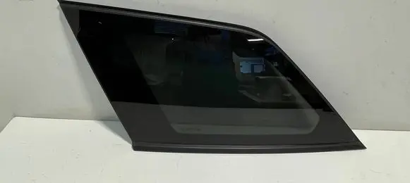 Peugeot 5008 II Rear side window 9814372880 35663