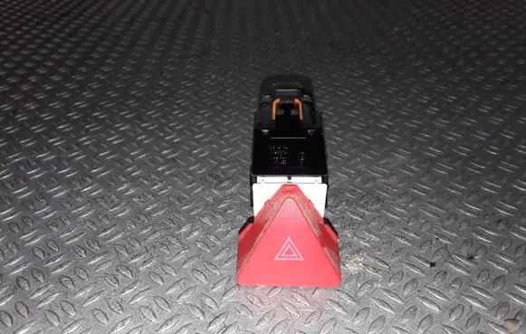 Volkswagen Touran I Hazard light switch 1T0953509