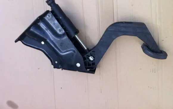 Mercedes-Benz Sprinter W906 Clutch pedal 
