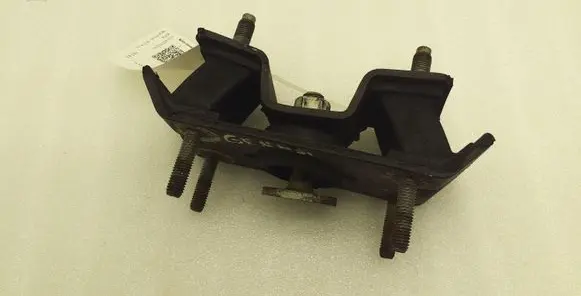 Hyundai Genesis Gearbox mount 218322M200