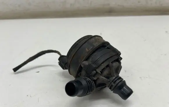 Mercedes-Benz EQE v295 Electric auxiliary coolant/water pump A0005003500