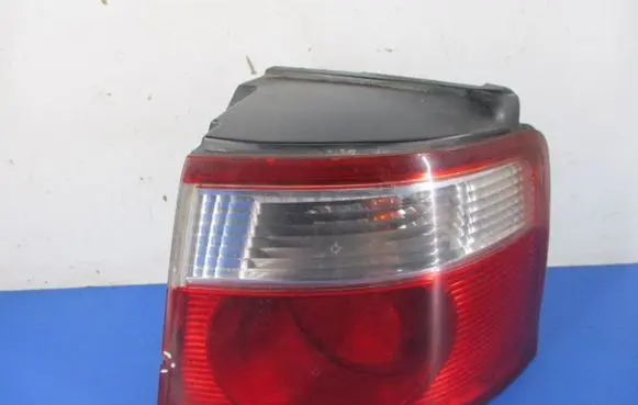 KIA Carens I Rear/tail lights OK2FB51140R
